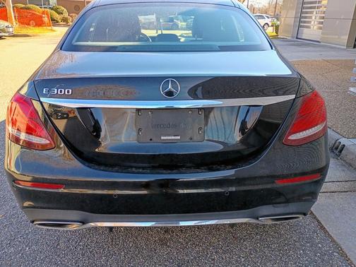 2017 Mercedes-Benz E-Class E 300 Sport