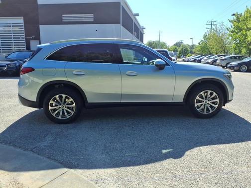 SILVER 2026 Mercedes-Benz GLC 300 4MATIC