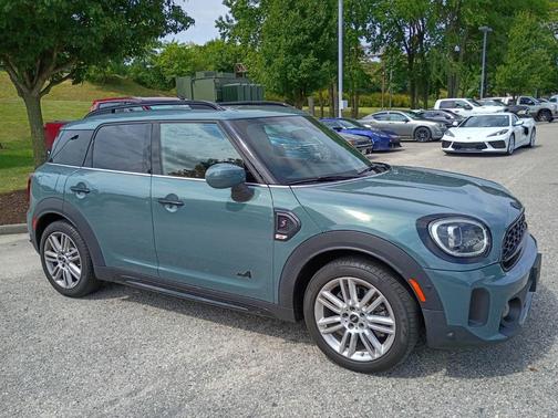 Sage Green Metallic 2024 MINI Countryman Cooper S ALL4