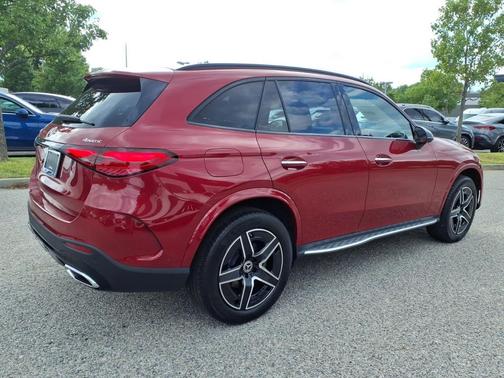 MANUFAKTUR Patagonia Red Metallic 2026 Mercedes-Benz GLC 300 4MATIC