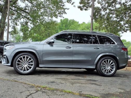 2025 Mercedes-Benz GLS 450 4MATIC