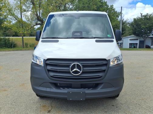 2025 Mercedes-Benz Sprinter 2500 Standard Roof