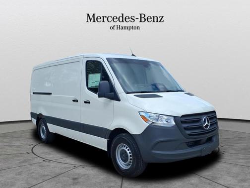 2025 Mercedes-Benz Sprinter 2500 Standard Roof