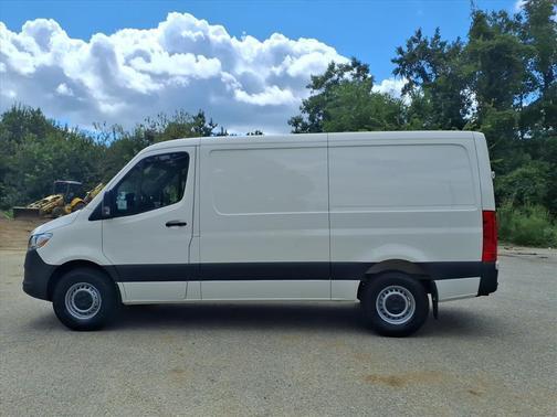 2025 Mercedes-Benz Sprinter 2500 Standard Roof