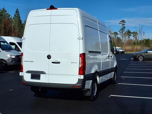 2025 Mercedes-Benz Sprinter 2500 Standard Roof