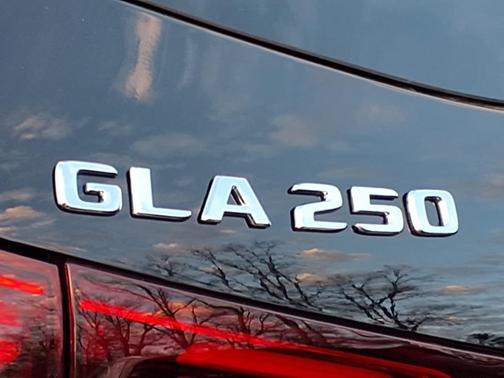 2025 Mercedes-Benz GLA 250 4MATIC