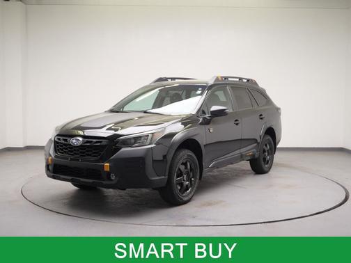 Crystal Black Silica 2022 Subaru Outback Wilderness