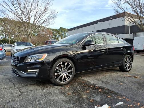 2018 Volvo S60 Inscription T5 Platinum