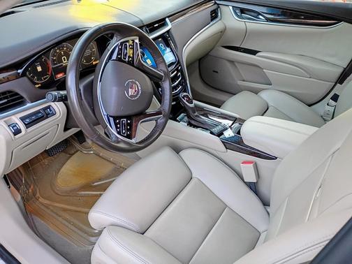 2013 Cadillac XTS Premium