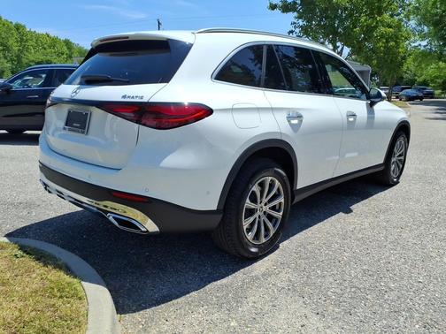 WHITE 2026 Mercedes-Benz GLC 300 4MATIC