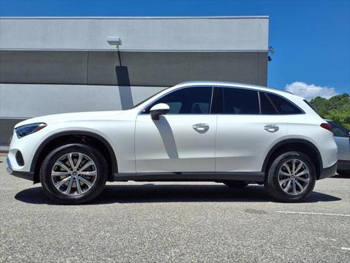 2025 Mercedes-Benz GLC 300 4MATIC