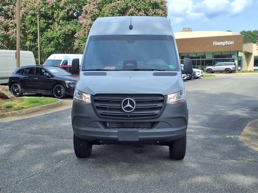 2025 Mercedes-Benz Sprinter 2500 Standard Roof