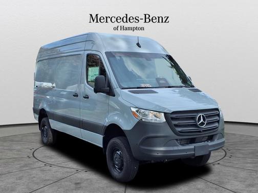 2025 Mercedes-Benz Sprinter 2500 Standard Roof