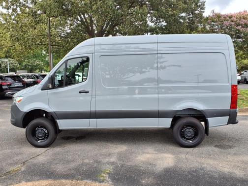 2025 Mercedes-Benz Sprinter 2500 Standard Roof