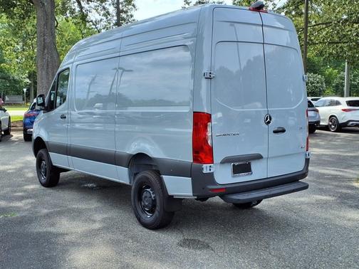 2025 Mercedes-Benz Sprinter 2500 Standard Roof
