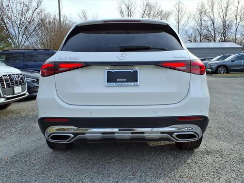 2026 Mercedes-Benz GLC 300 4MATIC