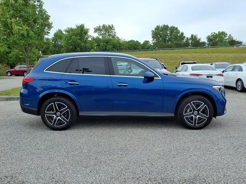 Starling Blue Metallic 2026 Mercedes-Benz GLC 300 4MATIC