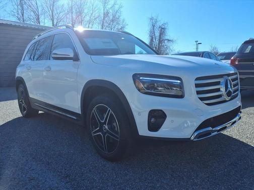 Polar White 2026 Mercedes-Benz GLB 250 4MATIC