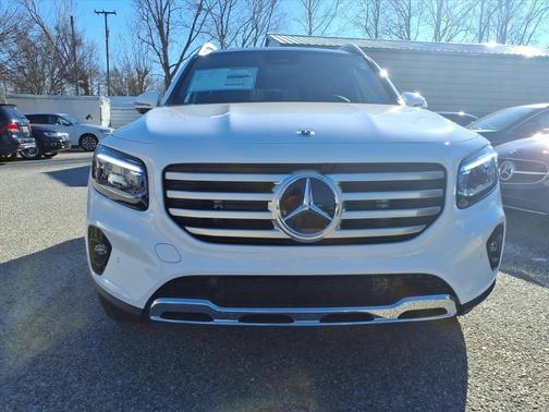 Polar White 2026 Mercedes-Benz GLB 250 4MATIC