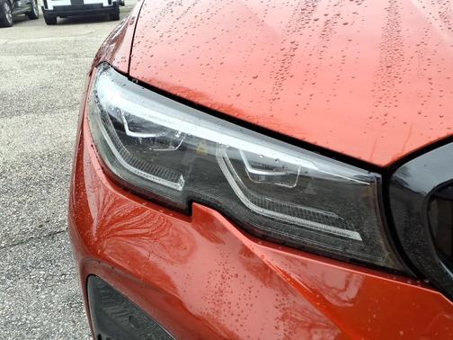 2022 BMW 330e xDrive