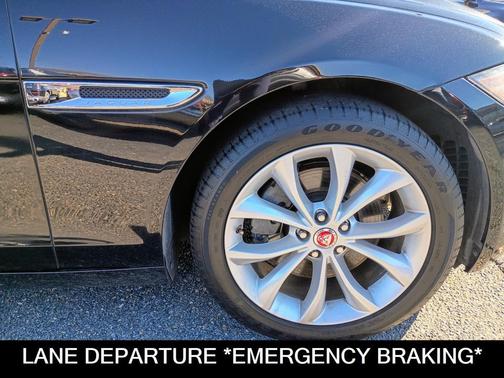 2018 Jaguar XF 25t Premium