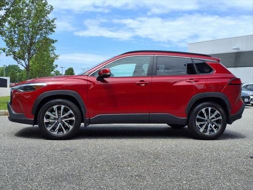 2022 Toyota Corolla Cross XLE