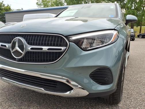 SILVER 2026 Mercedes-Benz GLC 300 4MATIC