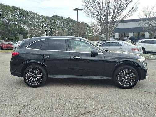 Black 2026 Mercedes-Benz GLC 300 Base