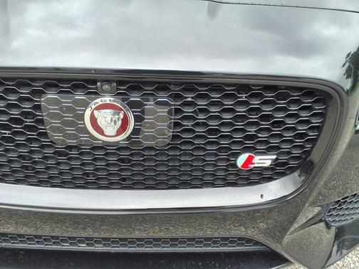 2018 Jaguar XF S