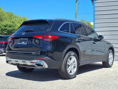 2025 Mercedes-Benz GLC 300 Base