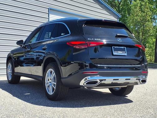 2025 Mercedes-Benz GLC 300 Base