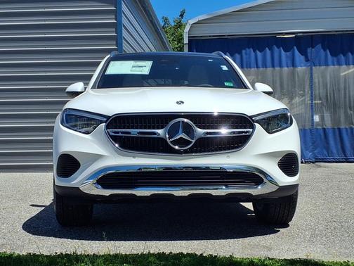 2025 Mercedes-Benz GLC 300 4MATIC