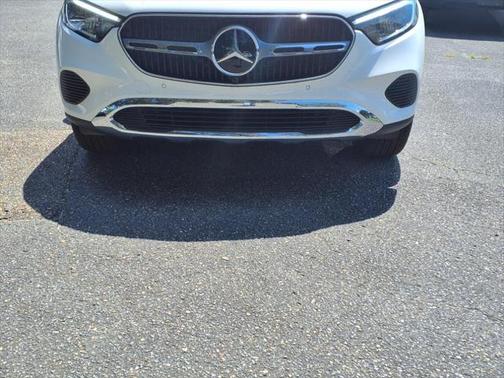 2025 Mercedes-Benz GLC 350e Base