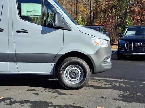 2025 Mercedes-Benz Sprinter 2500 Standard Roof