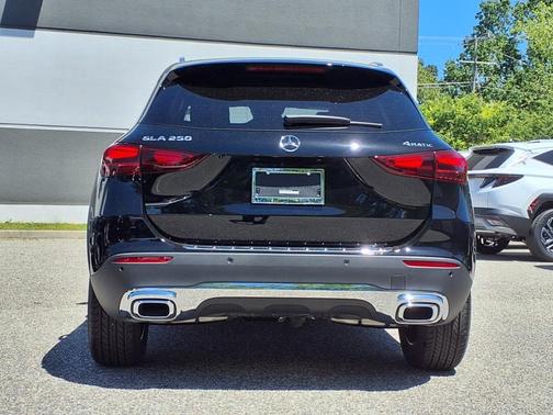 2025 Mercedes-Benz GLA 250 4MATIC