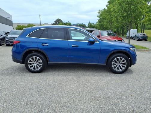 Starling Blue Metallic 2026 Mercedes-Benz GLC 300 Base