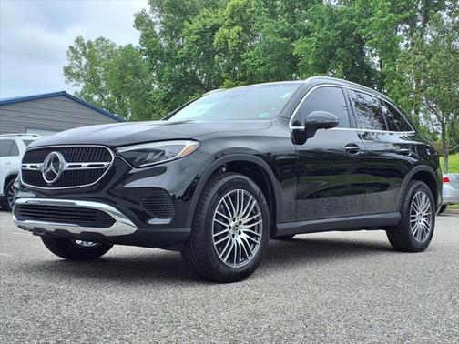 2025 Mercedes-Benz GLC 300 Base