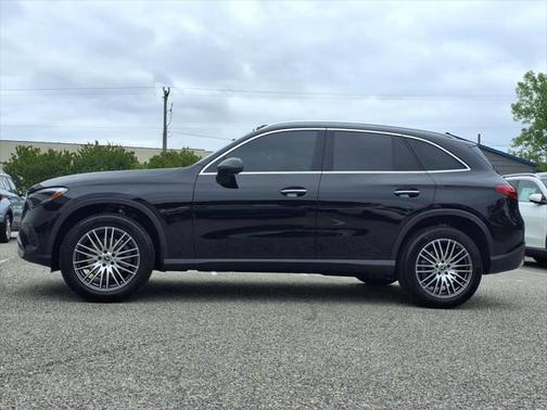 2025 Mercedes-Benz GLC 300 Base