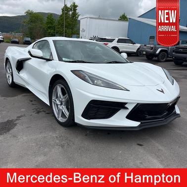 Arctic White 2022 Chevrolet Corvette Stingray w/2LT