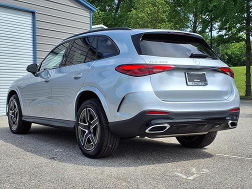 2025 Mercedes-Benz GLC 300 4MATIC