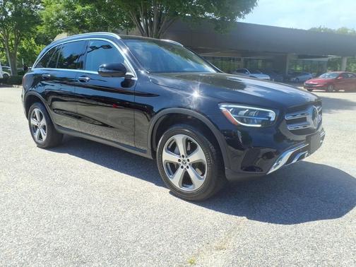 Black 2022 Mercedes-Benz GLC 300 4MATIC