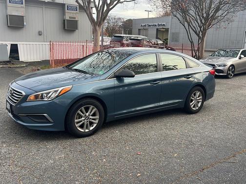 2016 Hyundai SONATA SE