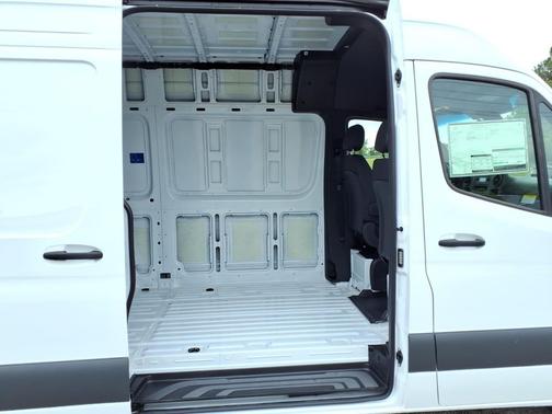 Grey White 2026 Mercedes-Benz Sprinter 2500 Standard Roof