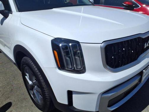 2024 Kia Telluride LX