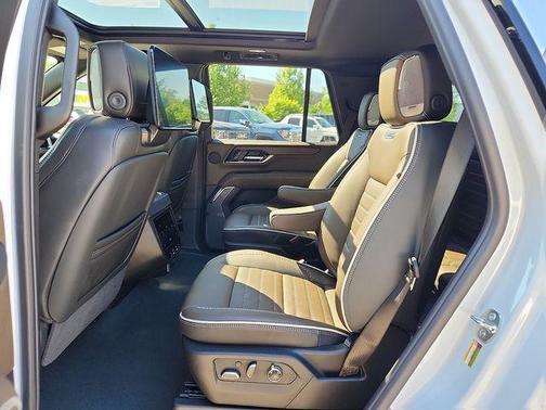 Glacier White 2026 GMC Yukon Denali Ultimate