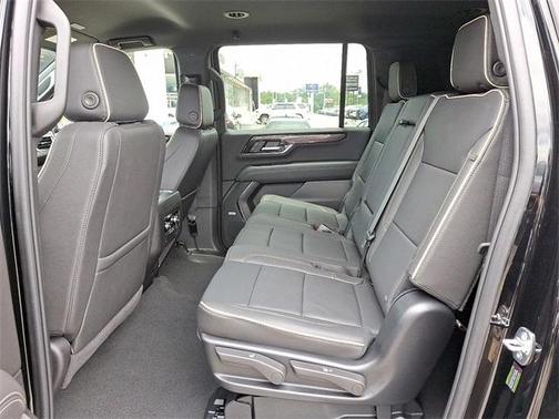 2025 GMC Yukon XL Elevation