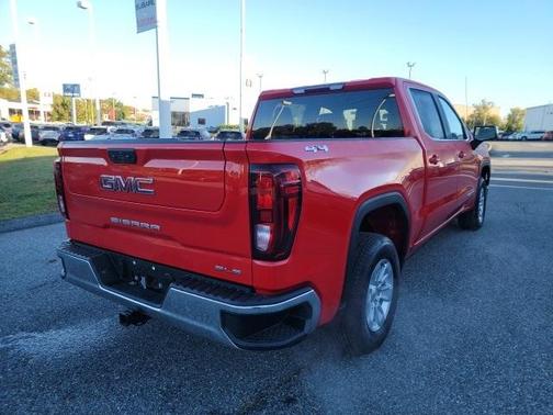 2024 GMC Sierra 1500 SLE