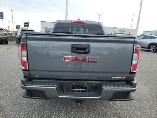 2022 GMC Canyon AT4 w/Leather