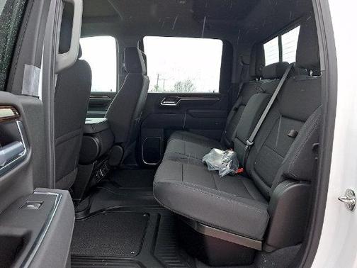 Summit White 2026 GMC Sierra 2500 SLE