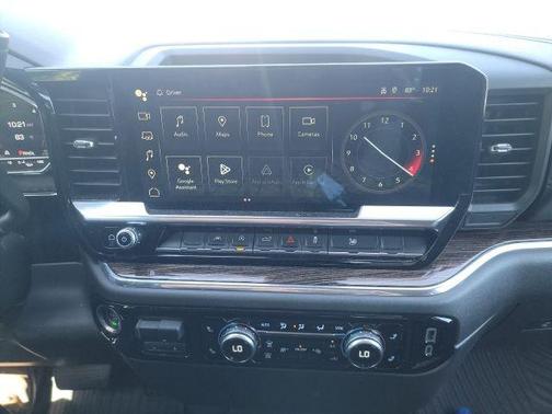 Onyx Black 2024 GMC Sierra 1500 SLE
